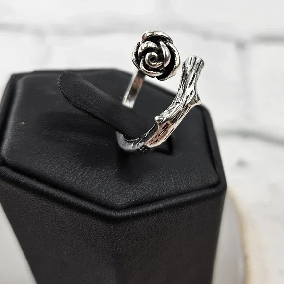 Thorny Rose Adjustable Fashion Ring A5 x3 - Picture 14 of 14